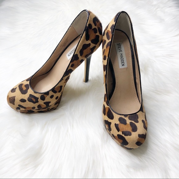 STEVE MADDEN. Leopard print pony hair pumps - Picture 3 of 8